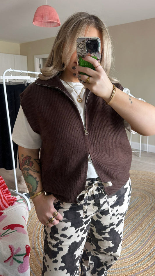 Knitted Gilet - Brown