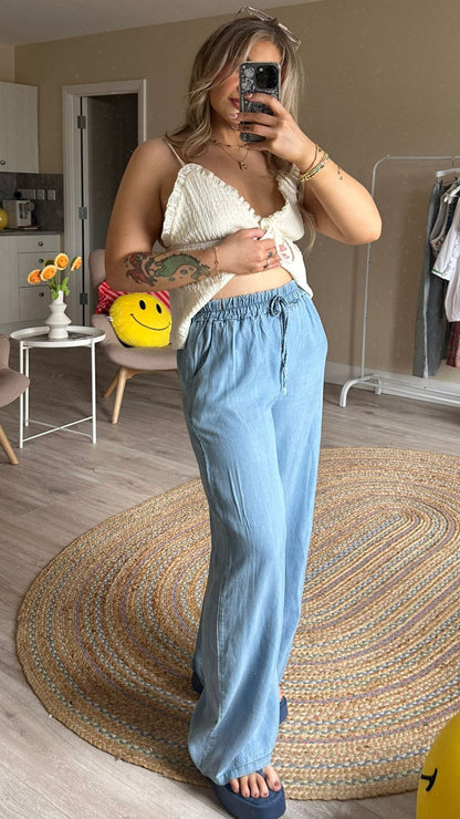 Wide Leg Drawstring Jean