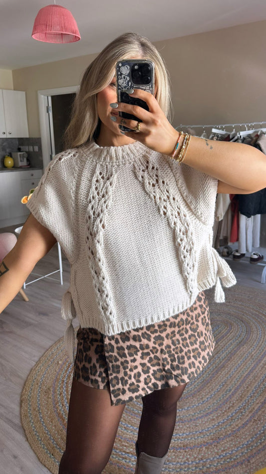 Tie Side Knit in Cream