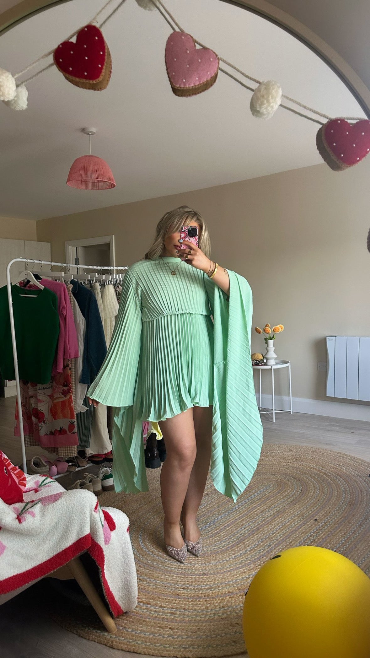 Pleated Wing Sleeve Dress - Green