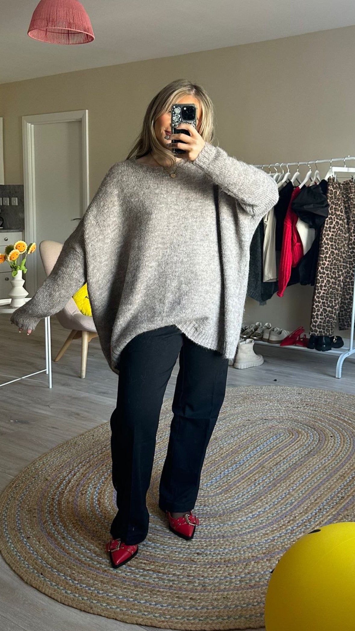 Oversized Cosy Knit Sweater - Taupe